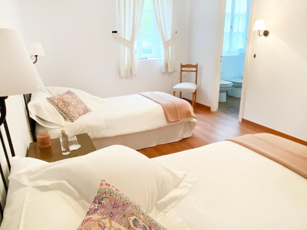 Pazo De Almuina Guest House Arbo Room photo